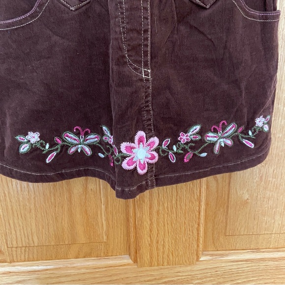 Zoey Girl Cotton Corduroy Dress w/Pearl buttons & Embroidery detail - Size 6 EUC - Picture 4 of 7